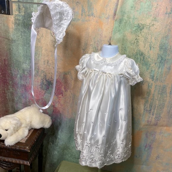 📌Vintage Gorgeous Christening gown Set beaded